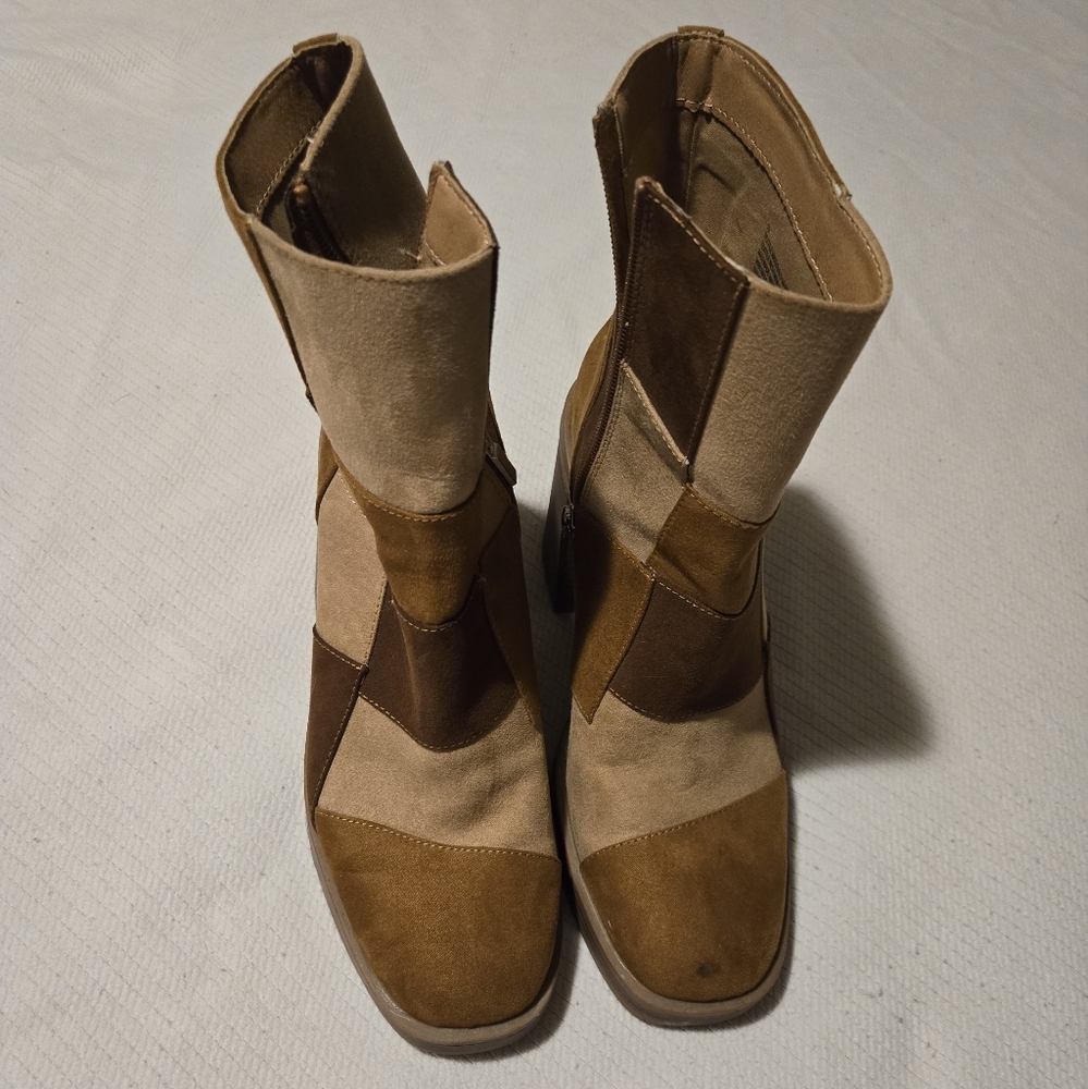 Universal thread olly platform patchwork boots size 10